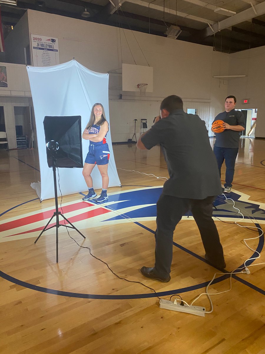 PikeLibGBB's tweet photo. Behind the scenes look from today’s photo shoot!📷📷 https://t.co/4ESseffvXW