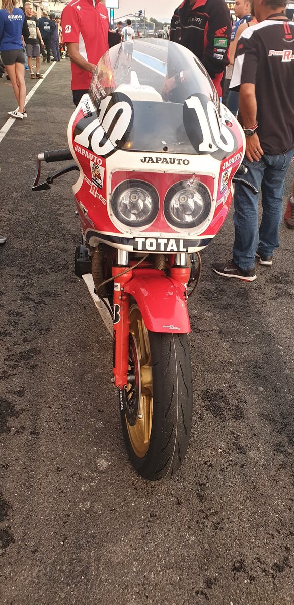 slackmouth's tweet photo. @popsyosh34 @ViveLEndurance @STonkiti @cb1100fTaku Circuit Paul Ricard Sept 2019 https://t.co/dMBER8YRl8