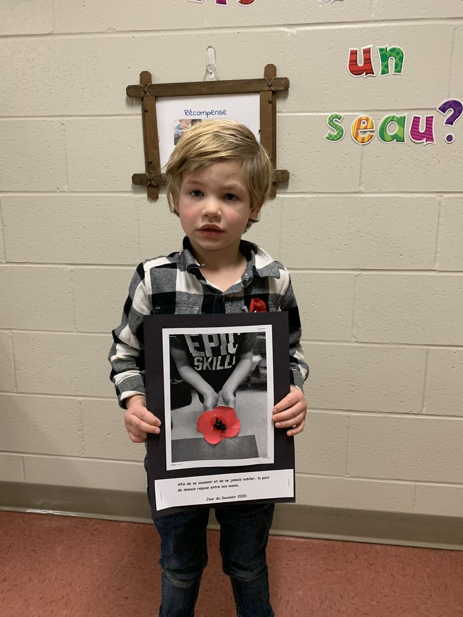 eecangegardien's tweet photo. En ce Jour du Souvenir, les amis de la maternelle nous rappellent que la paix repose entre nos mains❤️🖤❤️
#jourdusouvenir2020 #jemesouviens #csdceomerci #csdceovaleurs #LeCanadaSeSouvient https://t.co/ZBLB2jXgb3
