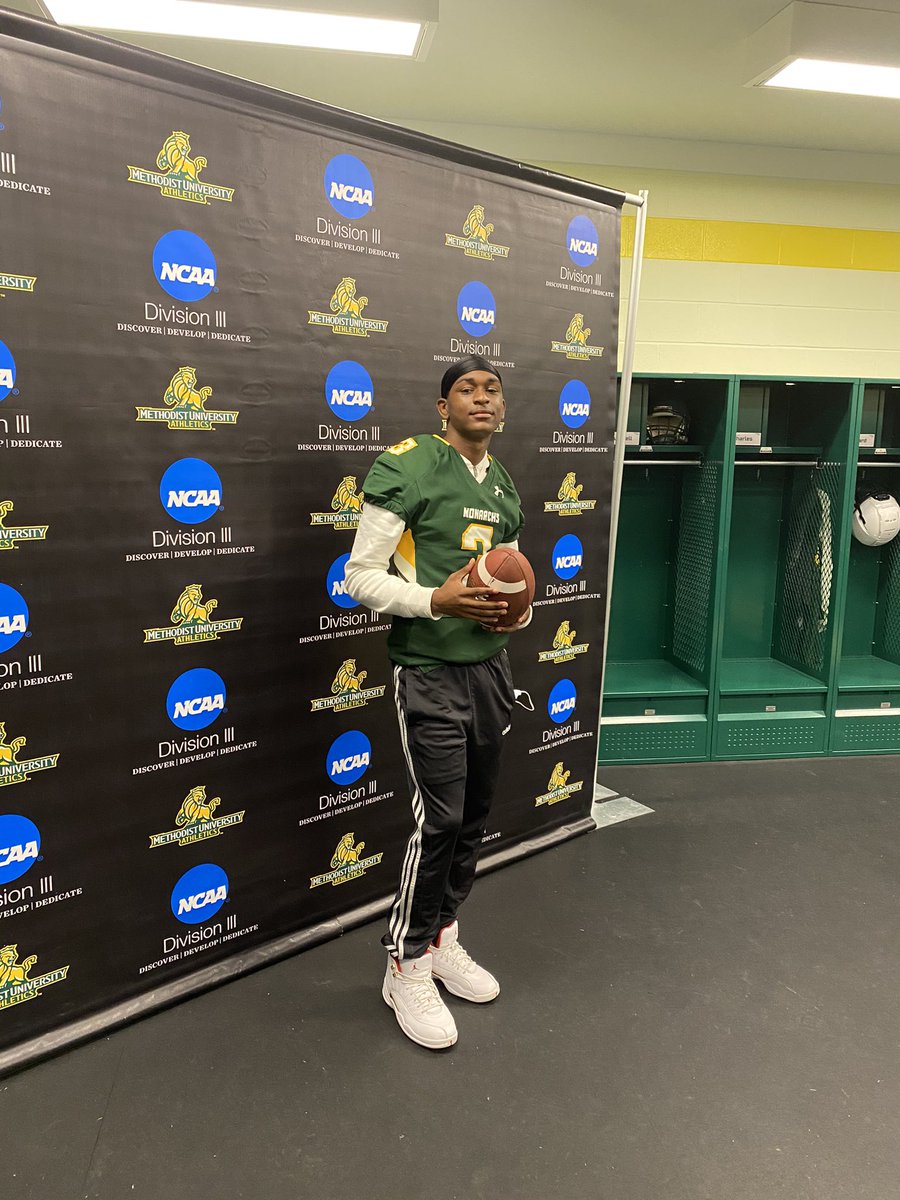 DeandrickH's tweet photo. Thanks for the great visit at Methodist🙌🏾 @CoachScottMU @Methodist_FB https://t.co/6iL1Zz1fPW