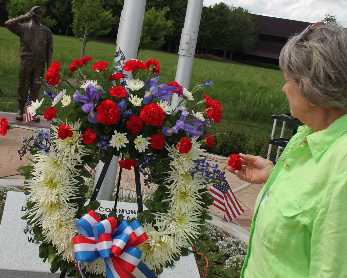 It is important that we remember our veterans, now more than ever. Our veterans have served and sacrificed so that we can enjoy the freedoms that this country offers. My thanks to all who have served.

Rep. Sandy Masin