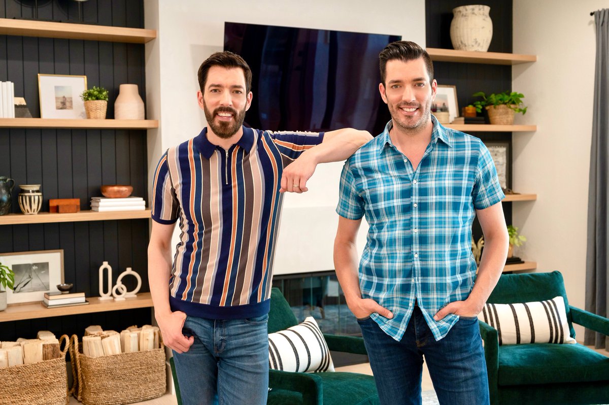 You're in luck - catch it at 9 8c on @HGTV! 