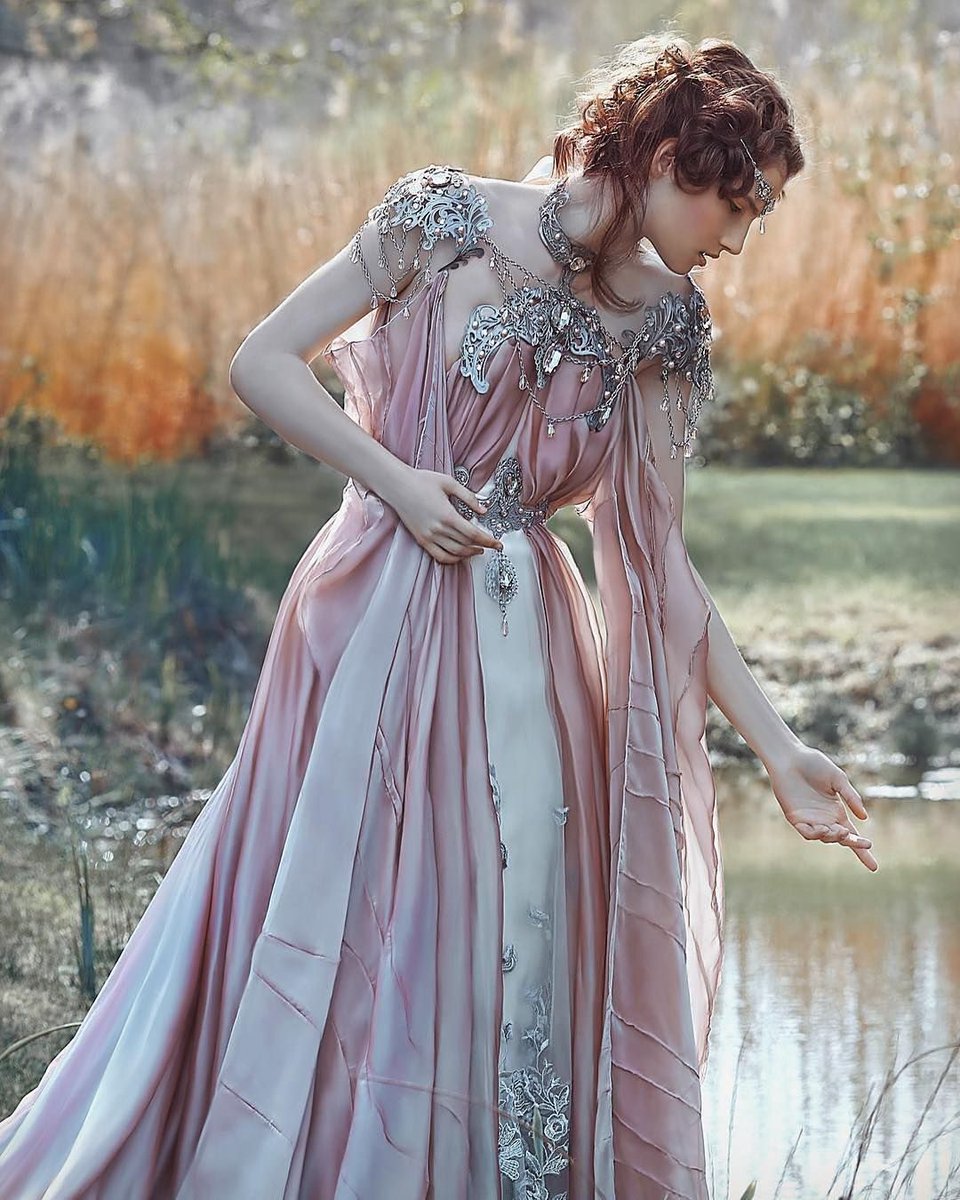 akgwrites's tweet photo. I've never been so happy

GOOGLE:
“your name” fantasy gown
“your name” fantasy crown
“your name” fantasy weapon https://t.co/0wgTn7hWxb