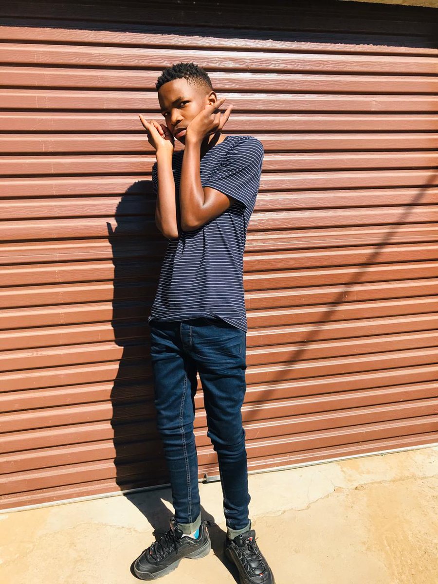 I take my hustle serious 🥀😉