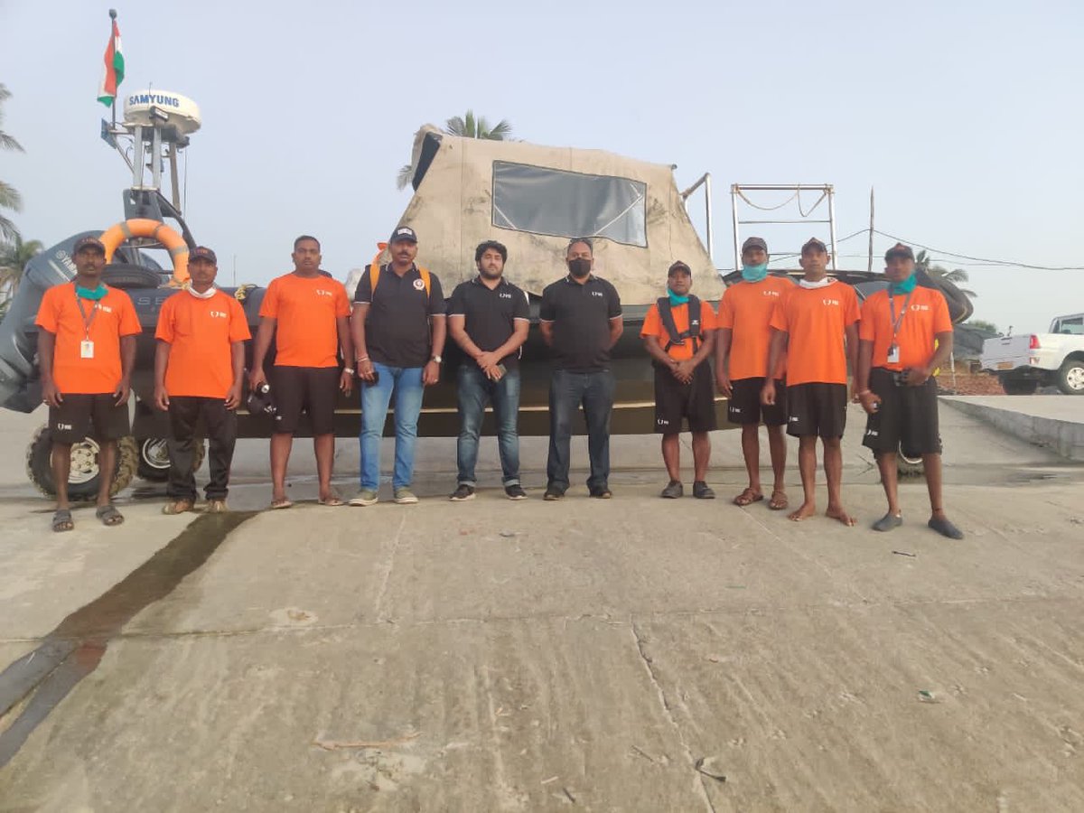 itusrescuegear's tweet photo. Mr Ashish Bhengra, IPS (Retd), President ITUS Group and CEO ITUS Grouo @ankitwagh6 visited #mvarice to oversee the operations and talk with the team https://t.co/OTi7yPtHcm