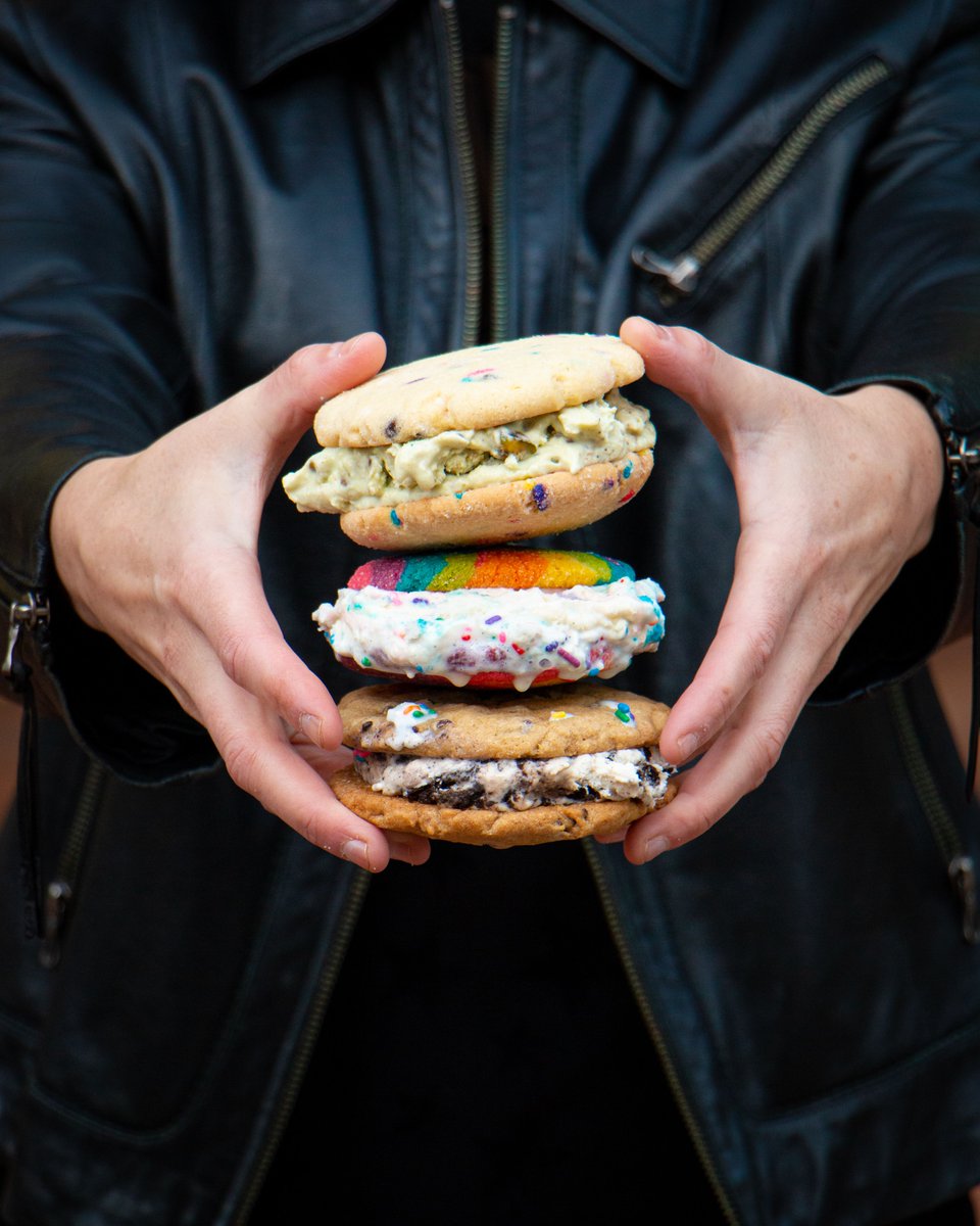 And they say it's bad to be a handful...
Looks like we've found an exception! 🍪🍧