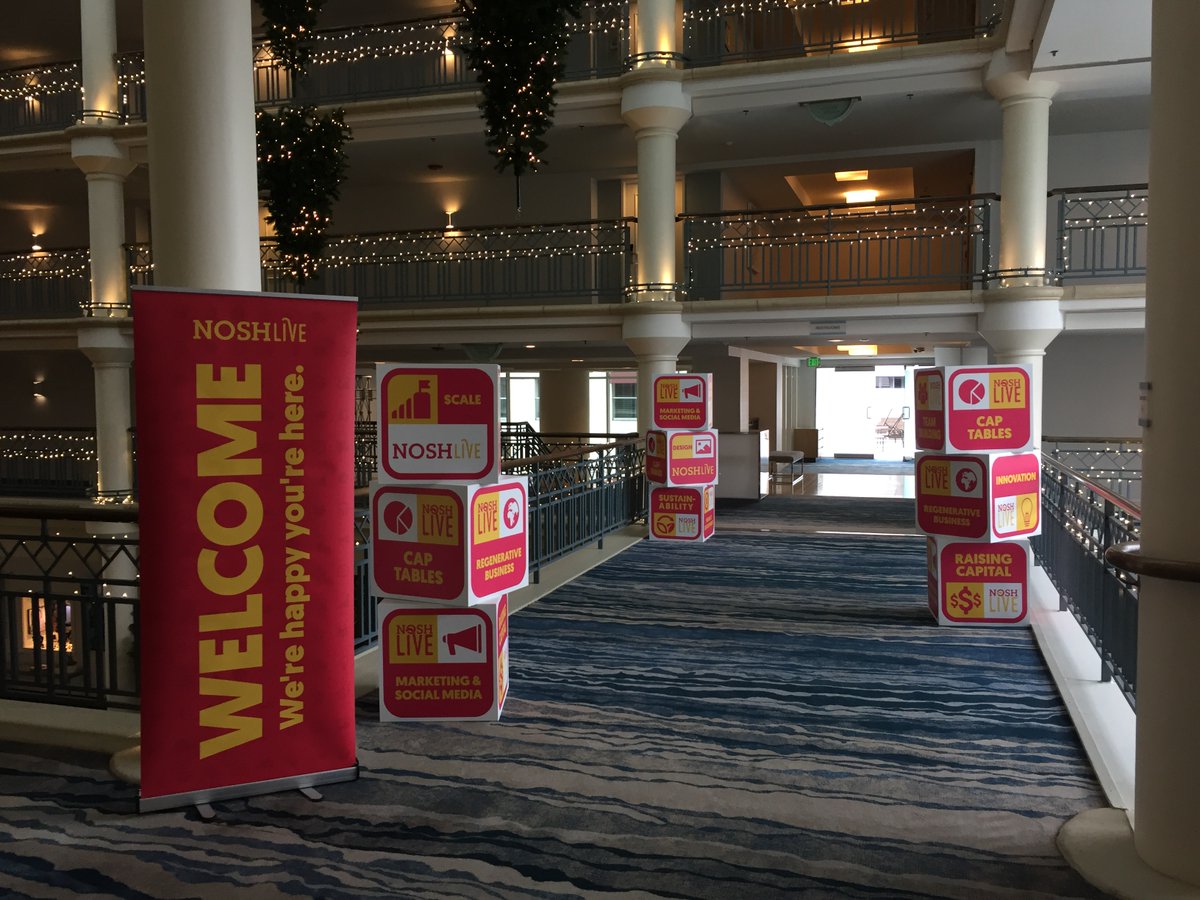 CyberCopy's tweet image. Event graphics (banners and 3D cubes) for the #LoewsHotel in #SantaMonica put together by #BevNet (fun times when things were normal) 🤩

#EventGraphics #VinylBanners #ReceptionGraphics #3DEventGraphics #SocialDistancing #3DGraphics #Banners