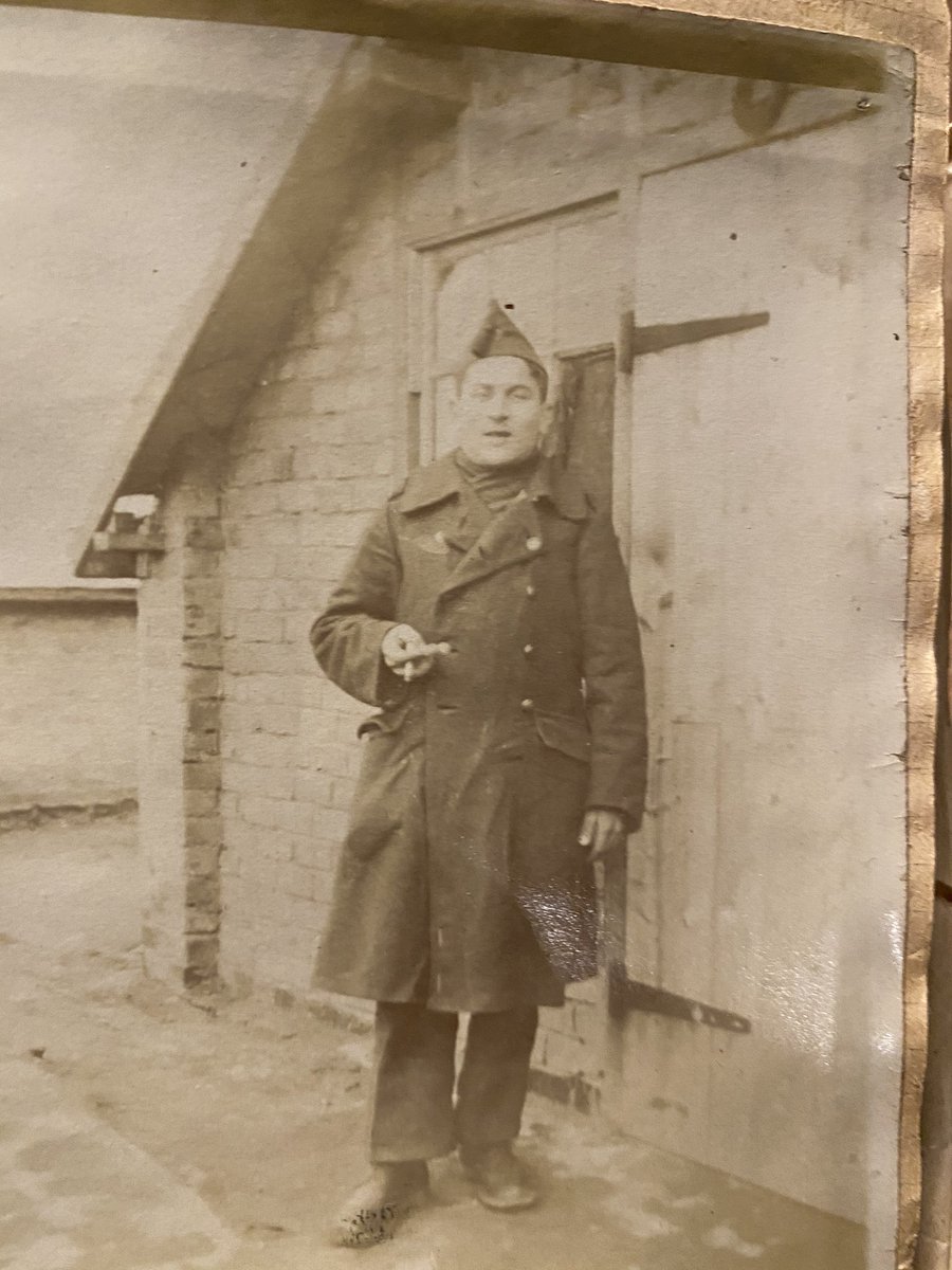 4. Most of the pictures are taken at Ramskapelle which is close to Nieuwpoort.