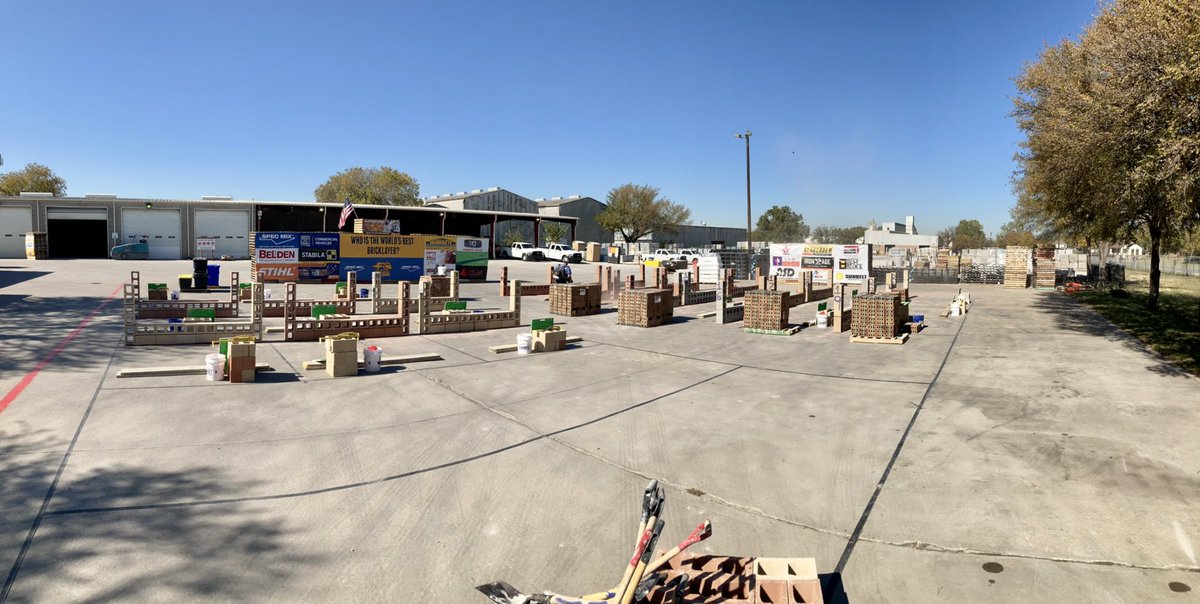 carson_wann's tweet photo. Tomorrow @SPECMIX will be hosting a Jr #smbl500 competition tune in to https://t.co/ljTC1E83dT https://t.co/dakG1tb7sZ
