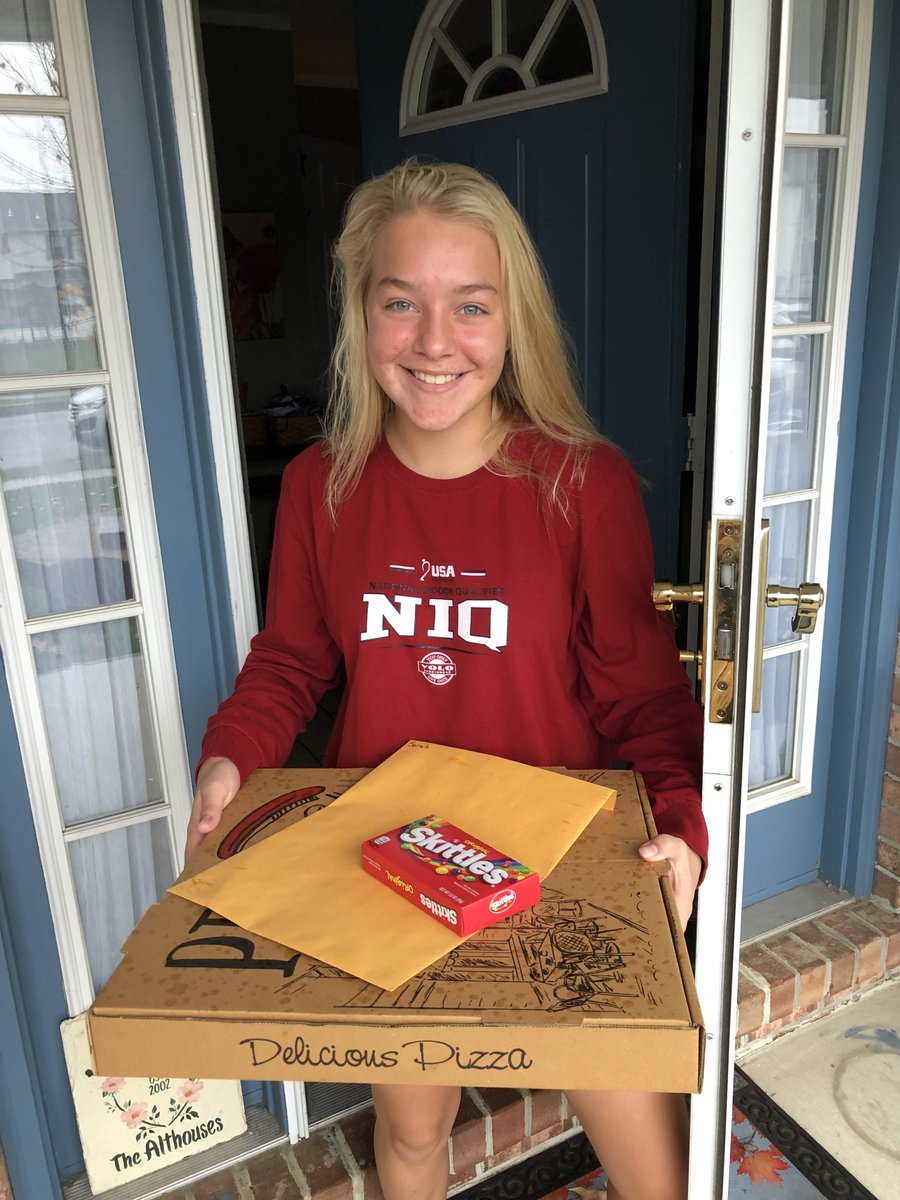 MrsValeryWill's tweet photo. Congratulations to our students of the quarter!  HUGE thank you to Pizza Como for sponsoring a pizza for our recipients this quarter! Two more deliveries coming this week.. stay tuned! @muhlsd @MikeMish10 @owlhoop44 @eschaeffer76 @CareerBurnham @MrsHendel @rock2work https://t.co/YIz4ie4QJc