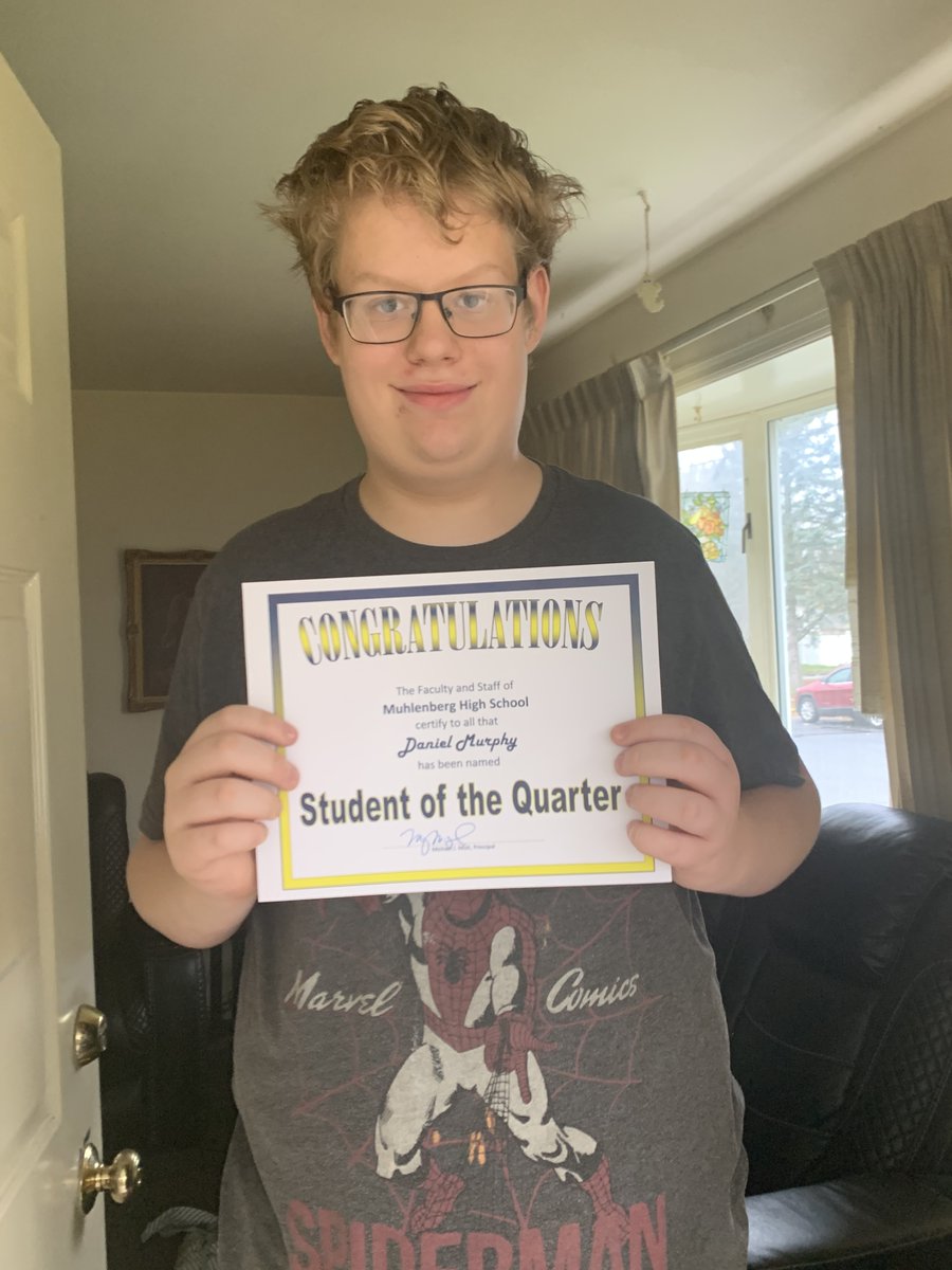 MrsValeryWill's tweet photo. Congratulations to our students of the quarter!  HUGE thank you to Pizza Como for sponsoring a pizza for our recipients this quarter! Two more deliveries coming this week.. stay tuned! @muhlsd @MikeMish10 @owlhoop44 @eschaeffer76 @CareerBurnham @MrsHendel @rock2work https://t.co/YIz4ie4QJc
