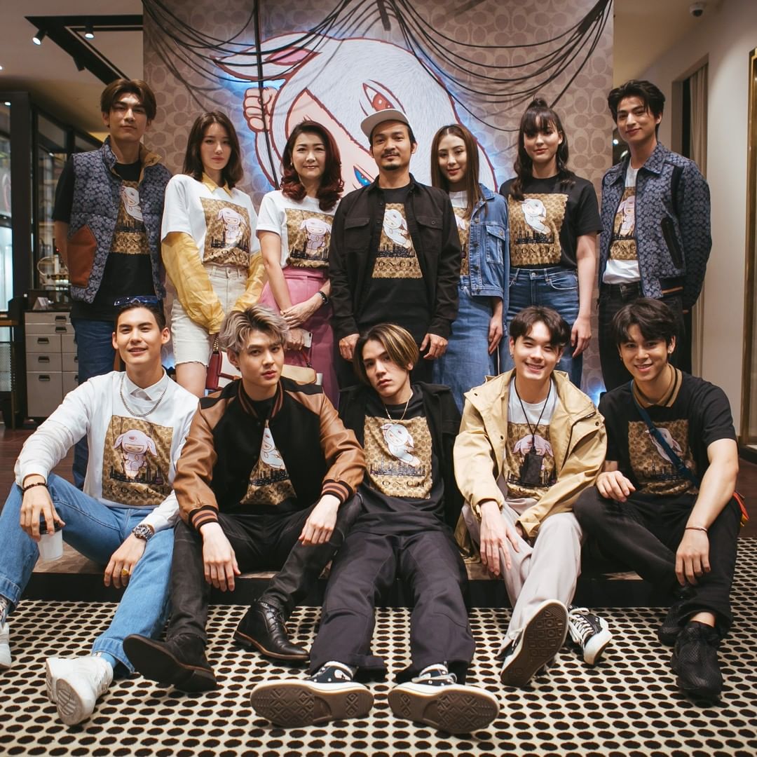 LoveOfMewlions's tweet photo. IG: pacificagroup
11.11.2020
Like and comment to show your support:
➡️https://t.co/IcSUGBbpMv
#MewSuppasit #mewlions #MewGulf #LOM
#AlexFaceforCoach #Pacificagroup https://t.co/PsaRcD8lEH