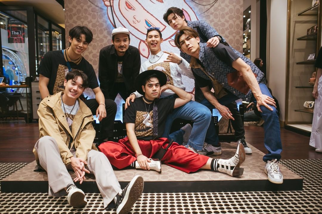 LoveOfMewlions's tweet photo. IG: pacificagroup
11.11.2020
Like and comment to show your support:
➡️https://t.co/IcSUGBbpMv
#MewSuppasit #mewlions #MewGulf #LOM
#AlexFaceforCoach #Pacificagroup https://t.co/PsaRcD8lEH