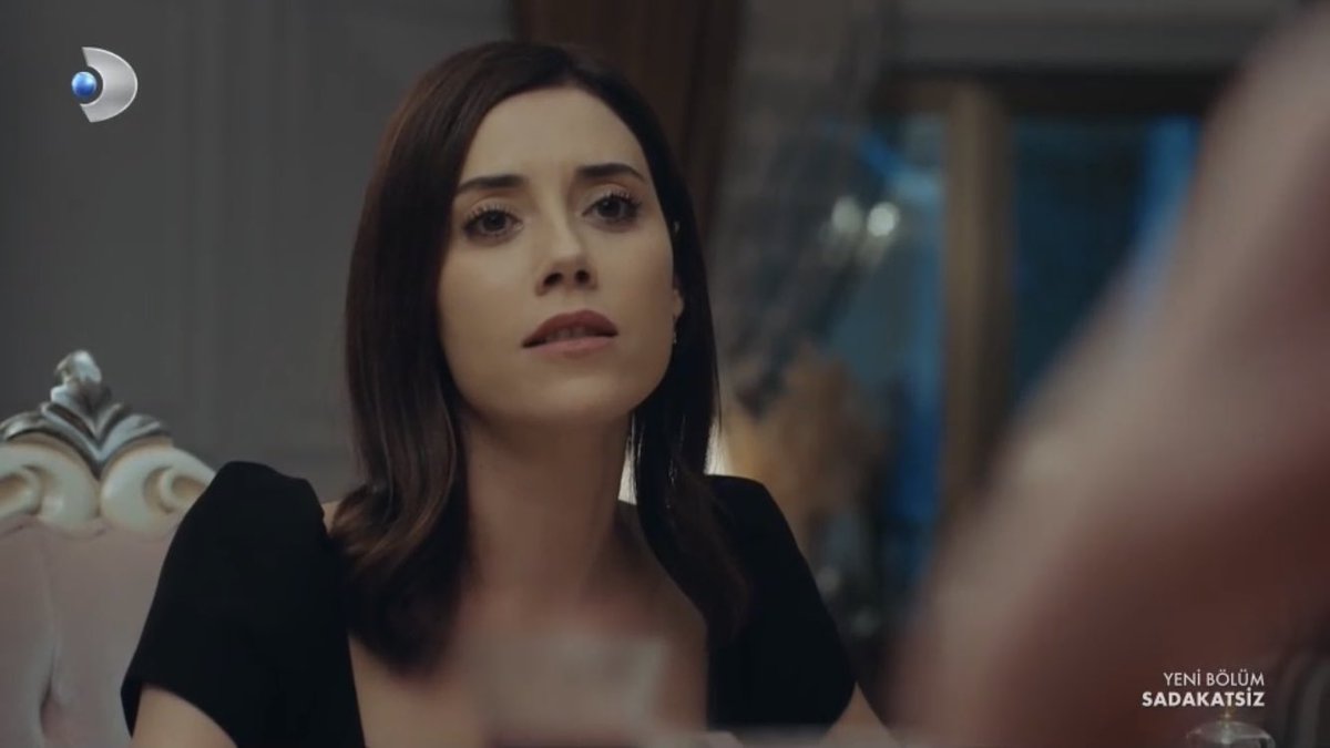 MuzikveTV's tweet photo. An itibariyle Asya kraliçeliğini ilan etmiştir, bize de önünde eğilmek düşer. Cansu Dere’ye bu akşam da hayran olduk.

#Sadakatsiz https://t.co/vPAMWPVArY