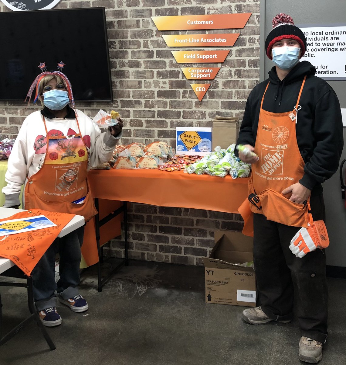 The Mighty Costa Mesa Home Depot #6664 celebrating 150 days safe with some delicious Taco Bell! Store is focused on making it 365 and beyond!💪🏼 <a href="/JeffKellerHD/">Jeff Keller</a> <a href="/SilverFoxTHD/">Gregory Schaeffer</a> @downeypackerfan <a href="/Steven_Mousseau/">Steven Mousseau</a> <a href="/THD_Gabby/">Gabrielle Sandvik</a> <a href="/AndresM_1982/">Andres Marquez</a> <a href="/TylerBrittTHD/">Tyler Britt</a> <a href="/homedepot6664/">THD #6664</a> <a href="/LukeMadnoasm/">Luke Madden</a>