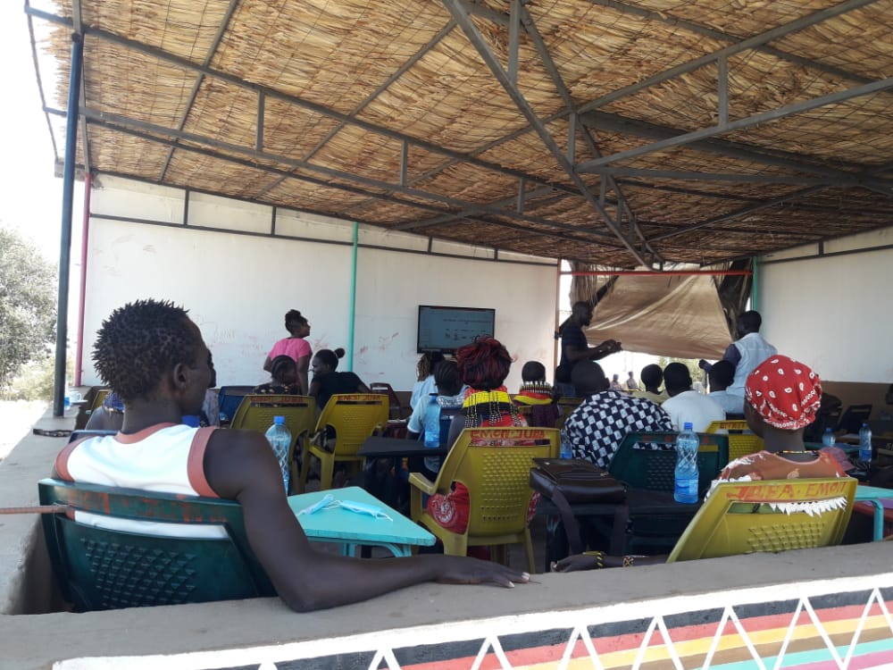 MichaelWesonga3's tweet photo. Supporting  Fish value addition  Capacity  building - Nariemet BMU @JamesLokwale @TurkanaCountyKE @TurkanaOf @Trade_Turkana @FAOKenya @lmskenya
@h_dianga
@USAIDKenya https://t.co/cdslZGSgLa