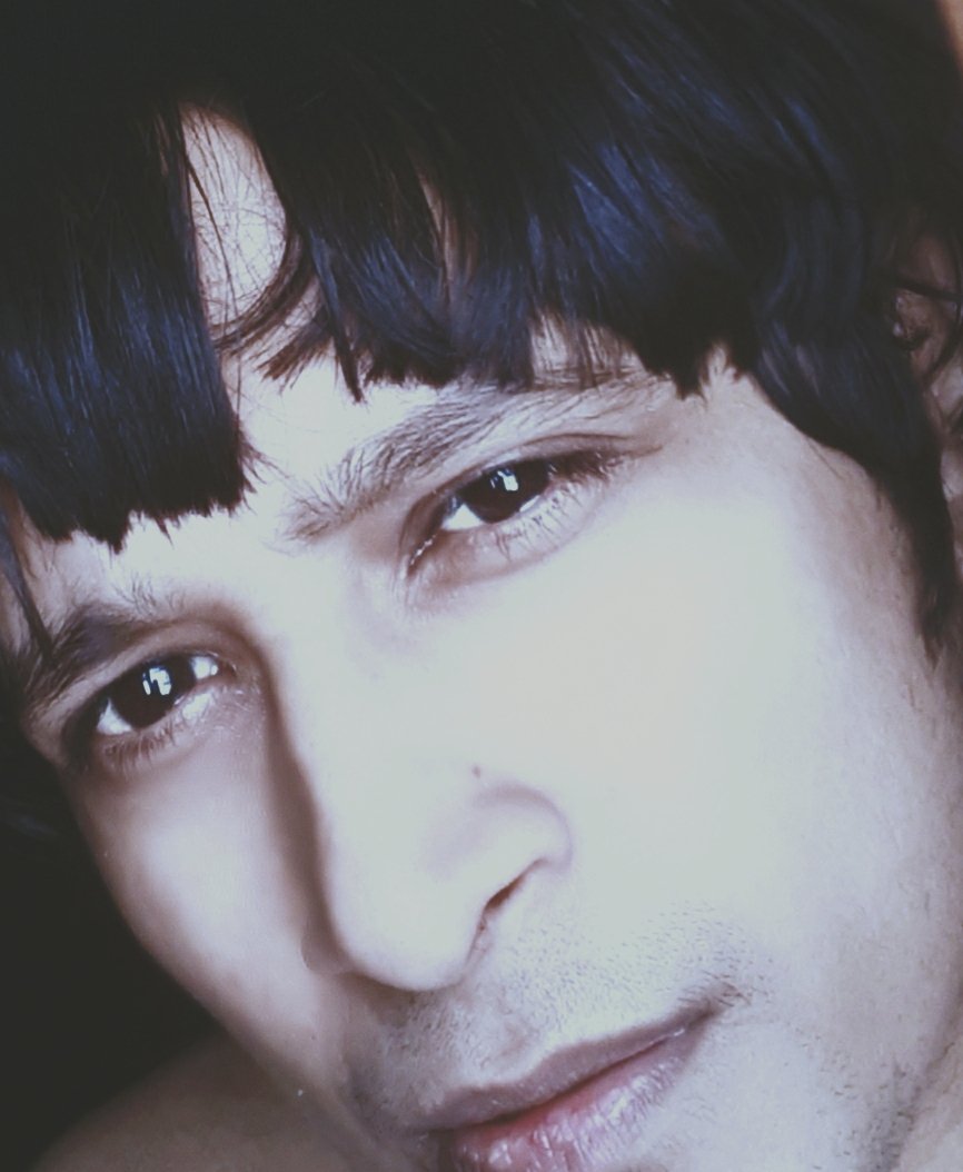 Namitmental3's tweet photo. @daddycoolbaby @saman4792 @Rohitmahadev567 @pawanmishra463 @adhikariksa @Debubindashunk @JsrKaIconicJai1 @KVBohra @rajcheerfull @DishPatani @ShraddhaKapoor @ParineetiChopra @akshaykumar @KapilSharmaK9 @AnushkaSharma @aliaa08 @iHrithik @filmfare @advani_kiara @karanjohar @priyankachopra @sneha906 @ektarkapoor 9 yrs ago bhai was fat now https://t.co/QzbWeUn47U