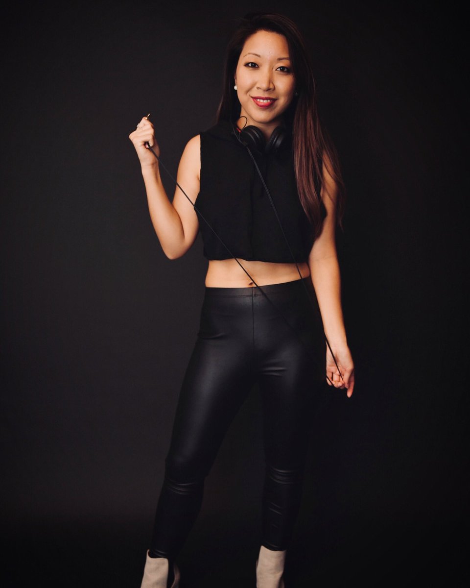 heesun716's tweet photo. Happy 11/11!
#dj #photoshoot #femaledj #nyc #nj #trancefamily #anjunafamily #djsunryse #sunryse #sennheiserhd25 @SennheiserUSA #photography #trance #progressive #melodichouseandtechno #progressivedeep #deephouse #musiclover #blessed #LiveYourDreams #SelfGoal #Musicspeaks https://t.co/i65A4GlwaH