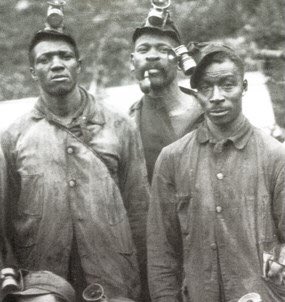 And when he moved to #WestVirginia to work in the coal mines, he met veterans who introduced him to books by pioneering, amateur, self-trained black historians such as #GeorgeWashingtonWilliams, #JTWilson, &amp; #WJSimmons.