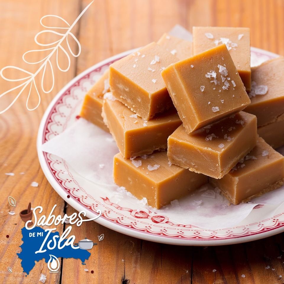 PropaGasRD's tweet photo. Degustar los #SaboresDeMiIsla es una experiencia que todo dominicano debe y merece disfrutar. Hoy te recomendamos visitar Baní para endulzarte con un #DulcedeLeche antes de visitar las #DunasdeBani. ¿Qué te parece? #PropagaTuOrgullo #DulceDominicano https://t.co/4KEr874LBi