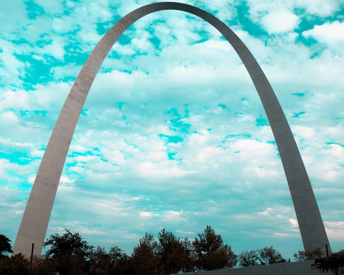 Mason_Houser's tweet photo. Blue Skies
#stlouisarch #stlouis #stlouismo #stlouismissouri #stl #stlouisgram #stlouisonly #missouri #explorestlouis #saintlouis #gatewayarch #stlouiszoo #arch #stlgram #roadtrip #thearch #stlouiscardinals #stlouisfoodie #stlouisfood #downtownstl #stllocal #city #stlphotography https://t.co/5GJ2TDk7uN
