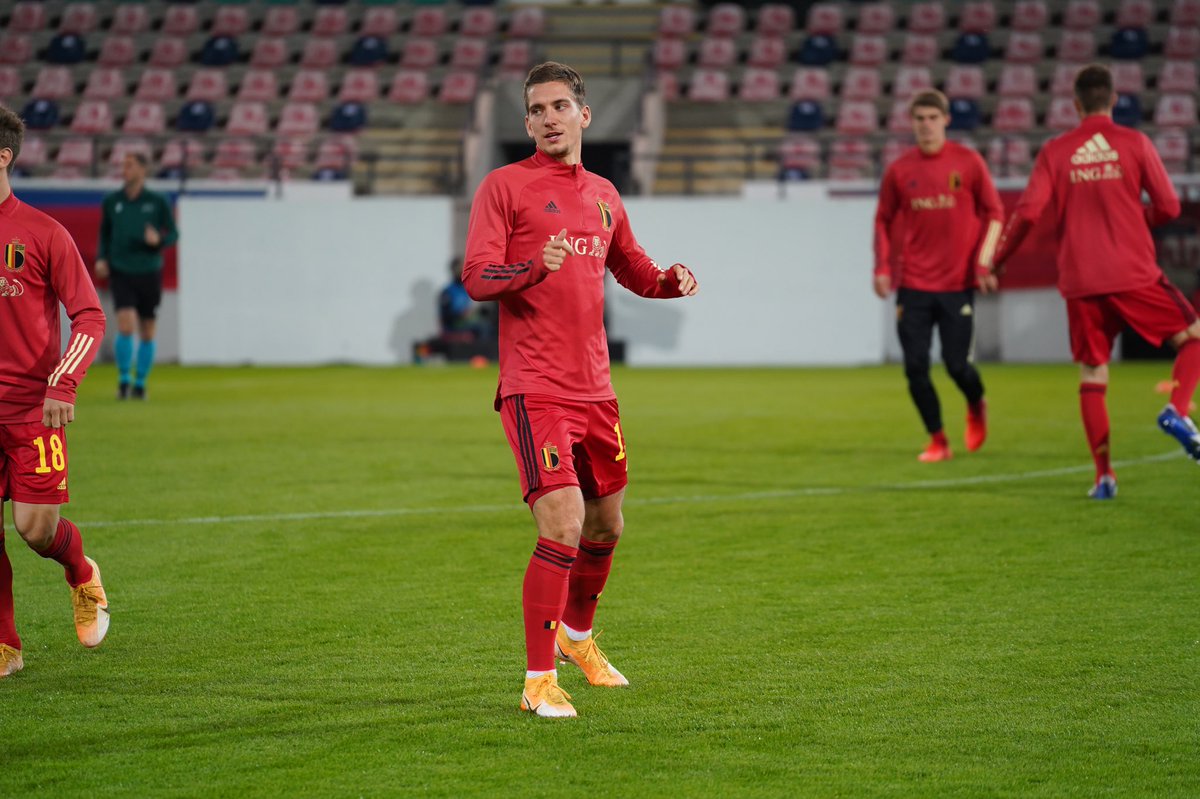 BelRedDevils's tweet image. Warm up 🔥 #BELSUI #COMEONBELGIUM 🇧🇪