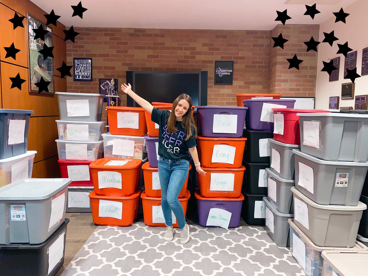 It’s officially the last day to drop of Thanksgiving Homebound bins !! We will be in the Student center till 7pm 💜