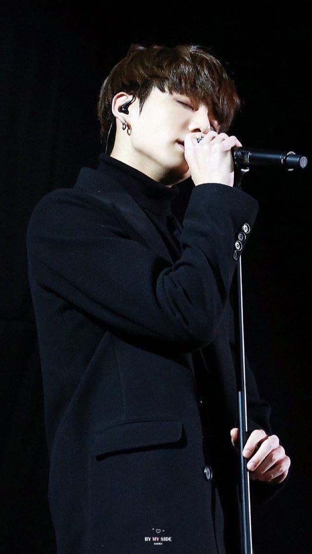 I love the style of these photos.