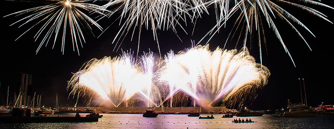 western_elba's tweet photo. #SantaChiara is the Saint Patron of the village of Marciana Marina. She is commemorated with beautiful fireworks on the 12th of August.
These are the most beautiful fireworks you can see on the Isle of Elba. They overshadow the other villages of the island for one night. https://t.co/CJyp2cIYWE