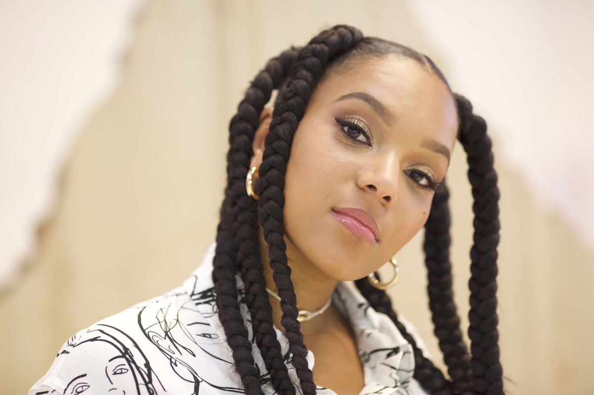 La corde à 3 fils ne se rompt pas facilement...
Bien le bonsoir ça fait un bail !