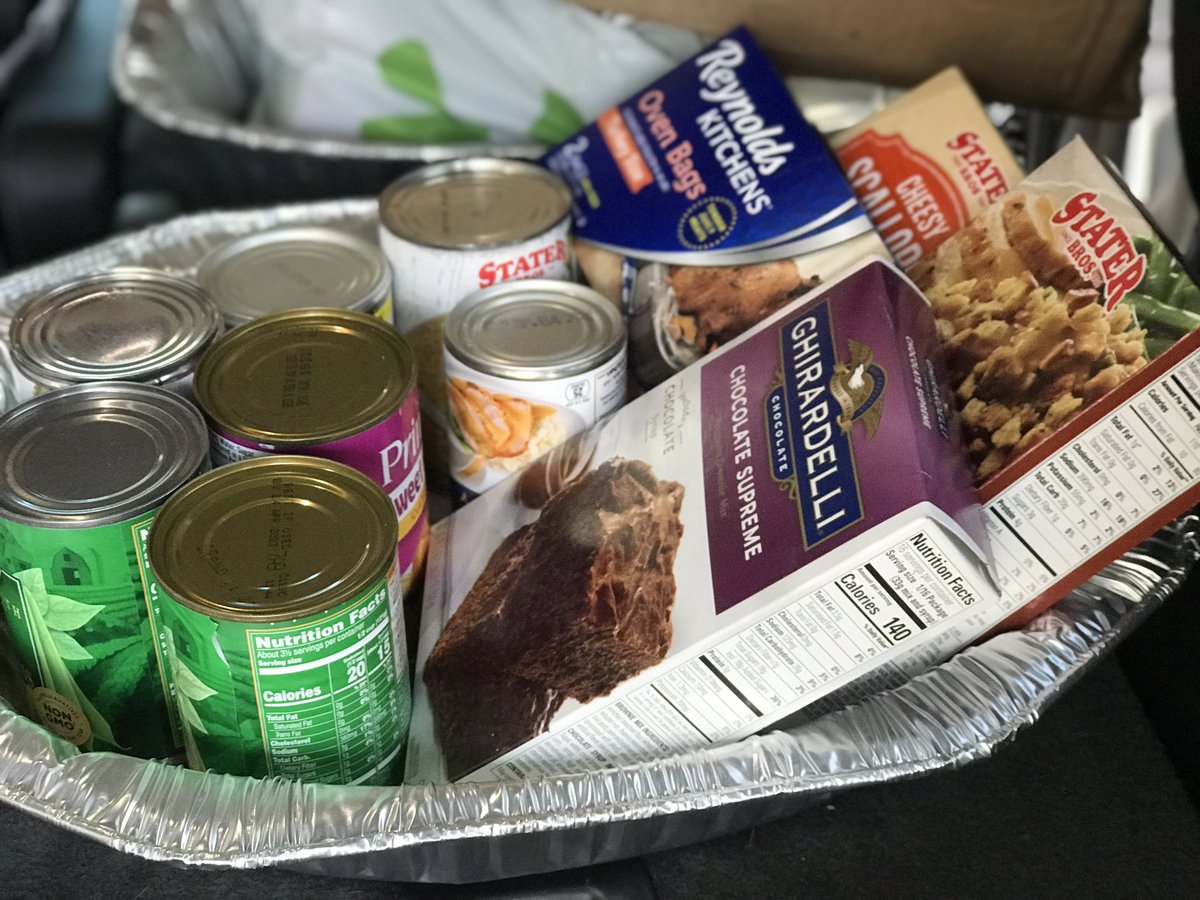 WAHCAtraining's tweet photo. Thank you WAHCA and Ont Ramp Teams for making our local shelter families Thanksgiving a special day #upsersmakingadifference #socalupsers #WAHCA #OntRamp @jrindafernshaw @air1man @jpaloupsair @mboden69 @JStanton1907 https://t.co/TvXKR4dMst