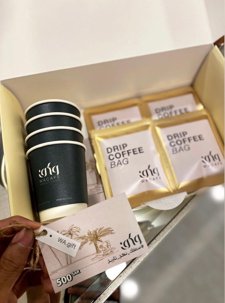 wafaalsultan200's tweet photo. ألف شكر لمقهى @wacafecoffee على الهدية الأكثر من رائعة .. ولنا معكم مشاركات بإذن الله .. وفقنا الله واياكم لكل خير 🌹🌹🌹 https://t.co/TKHGIbBpBs