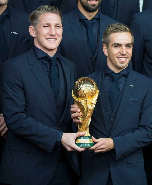 On July 13th 2014, Lahm led Germany to a World Cup victory against Argentina in the final, making one of his biggest achievement. Later he decided to announced his retirement from international football with 5 goals in 113 appearance.