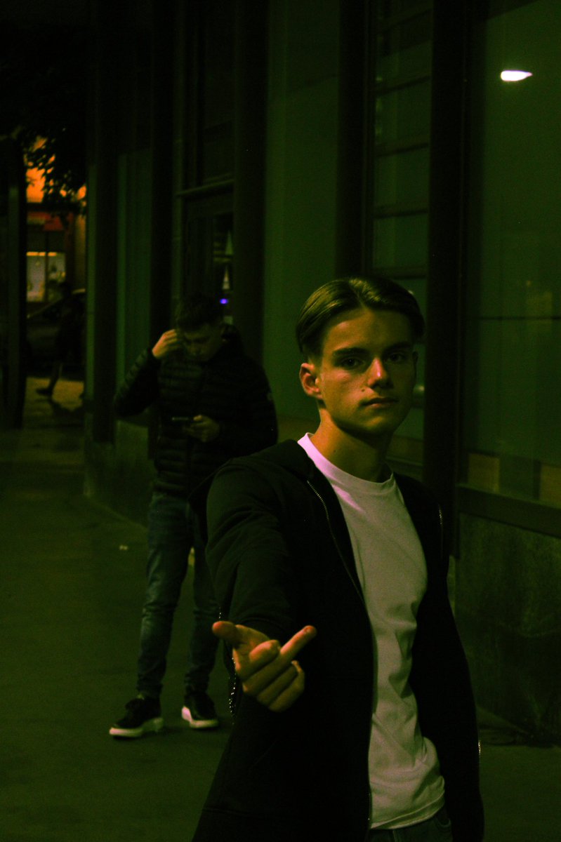 visualpablo's tweet photo. green lights https://t.co/OZQiuJ6U4Q