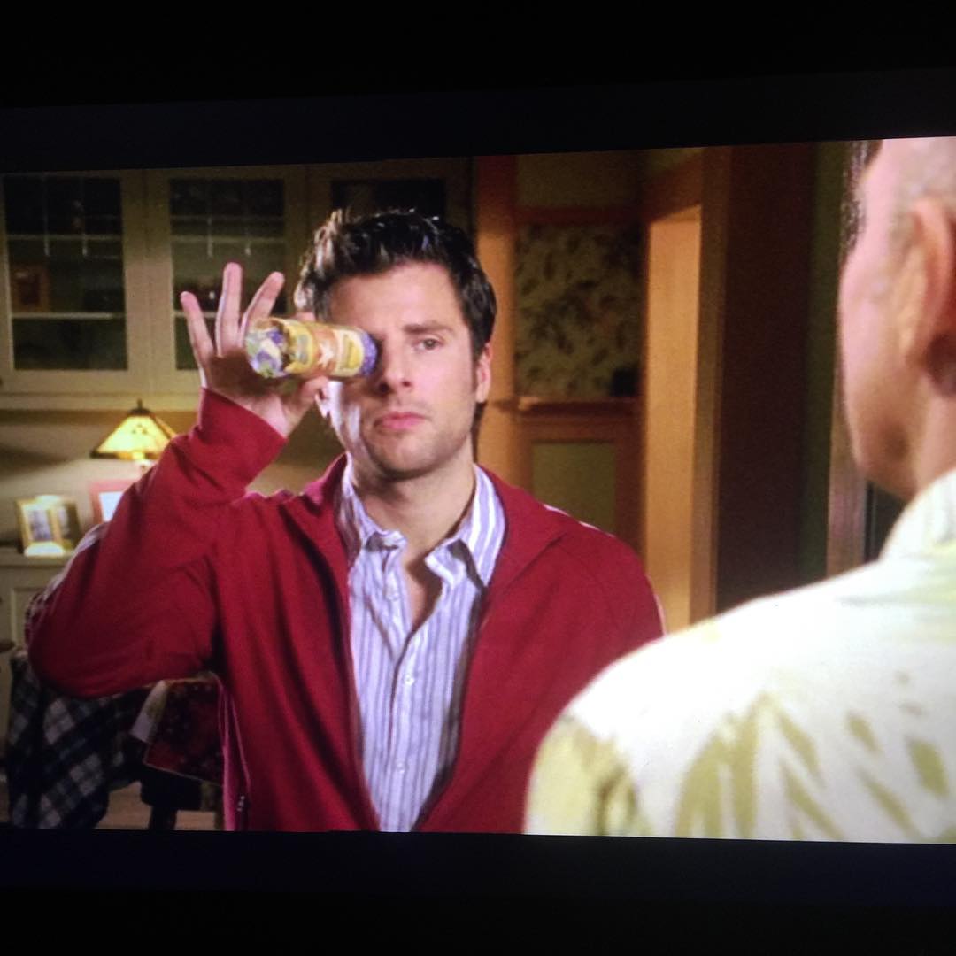 JamesRodayRod's tweet photo. Psych - Gus' dad may have killed an old guy! (s2e10)
Shawn is soo sexy 😍😍
#tvshow #tvseries #psych #shawnspencer #burtonguster #carltonlassiter #detectivecarltonlassiter #julietohara #julesohara #jules #detectivejulietohara #karenvick #chiefkarenvick #henryspencer #jamesroday https://t.co/x8td86dBf5