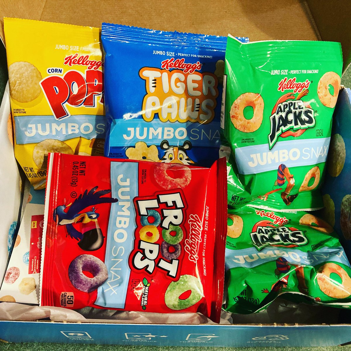 JenK0618's tweet photo. These jumbo cereal snacks from Kellogg’s are the perfect on the go treat for kids 🤩 Delicious and portable freebies my child loves!! #JumboSnax #contest #complimentary @KelloggsUS @Influenster @Influenster.eats https://t.co/wOICOUzgka