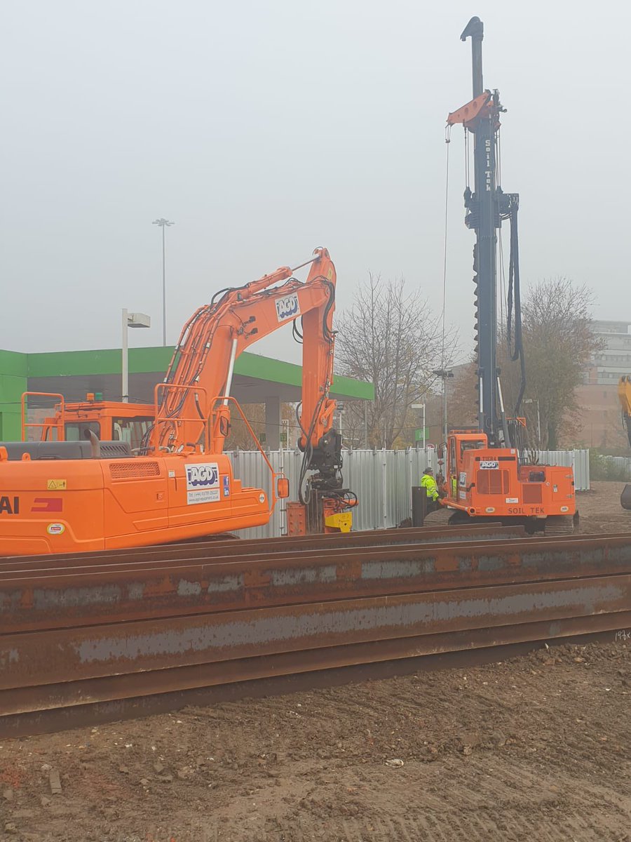 AGDEquipment's tweet photo. Another multi-rig job. This time in Leeds for #CNC. We’re using one of our #Soiltek S80 compact CFA rigs to drill 450 mm diameter through mudstone to 12 m depth and then installing H beams for a #KingPost wall with one of our #SMS SG80 #SideGrip vibros #OneStopShop @AGDEquipment https://t.co/TfYMdHpg0d
