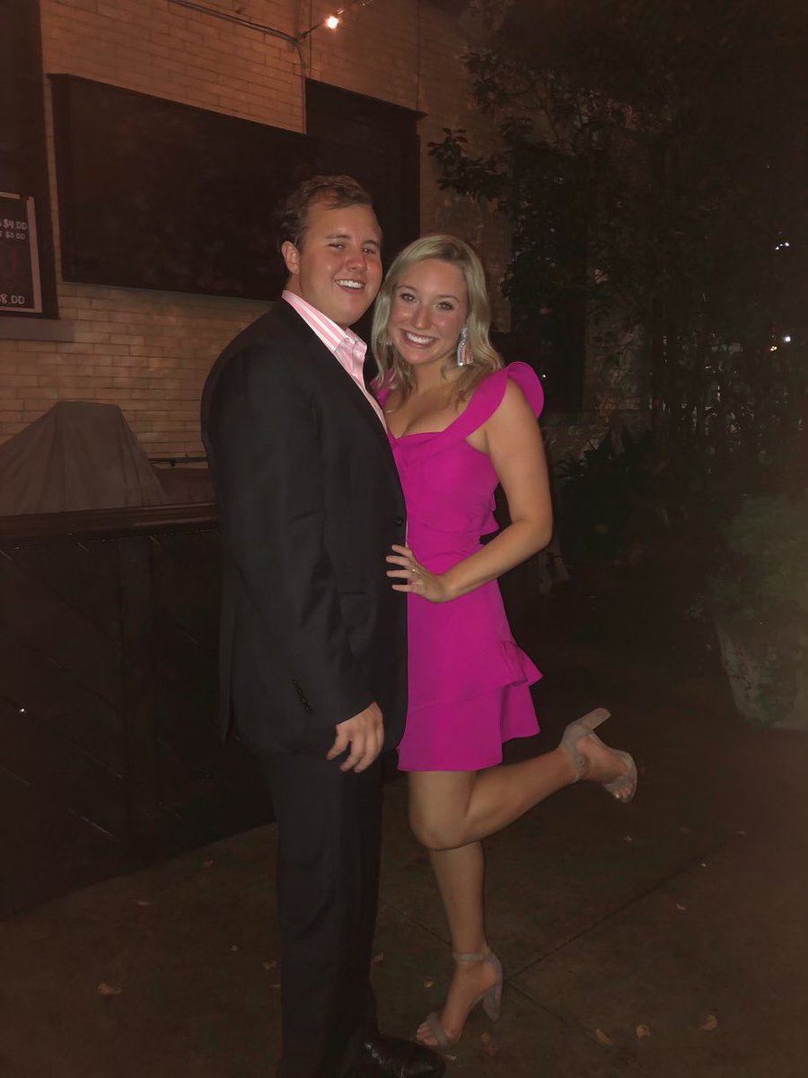 alibama72's tweet photo. Overachievers Alert 🚨🚨                         #fraternitypresident #sororitypresident #reese #bama2022 https://t.co/GfjacFnymb