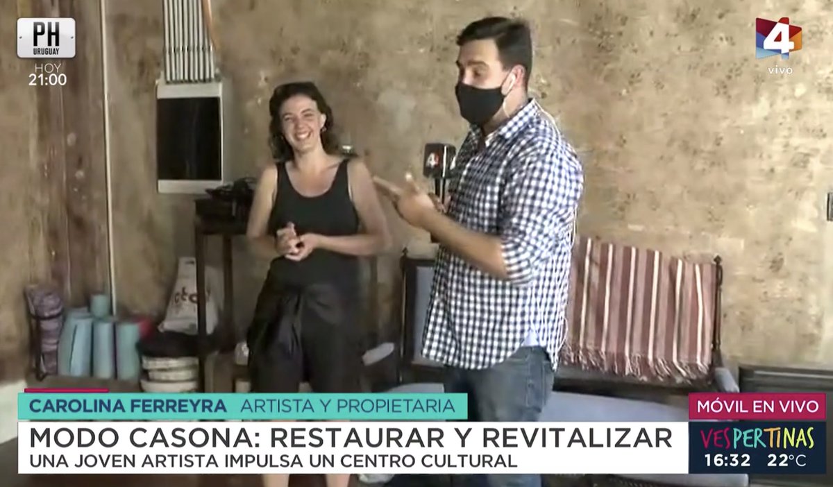ModoCasona's tweet photo. ¡Gracias @Vespertinas4 por el móvil en vivo!
Ojala podamos hacer vespertinas en Modo Casona

Genios y siempre bienvenidos @darokneubu, @Sofiarayl, @valeriatanco, Adriana da Silva 🙌🙌 https://t.co/H2iiMFJ1Wn