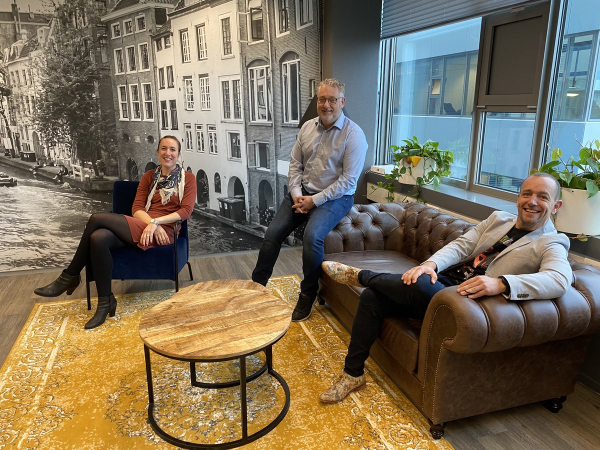 MHollanderCD's tweet photo. Op bezoek bij Daphne en Raymond @VTUtrecht om ons gezamenlijke project af te ronden #ConclusionCVS @Conclusion https://t.co/si5IRIkSrl