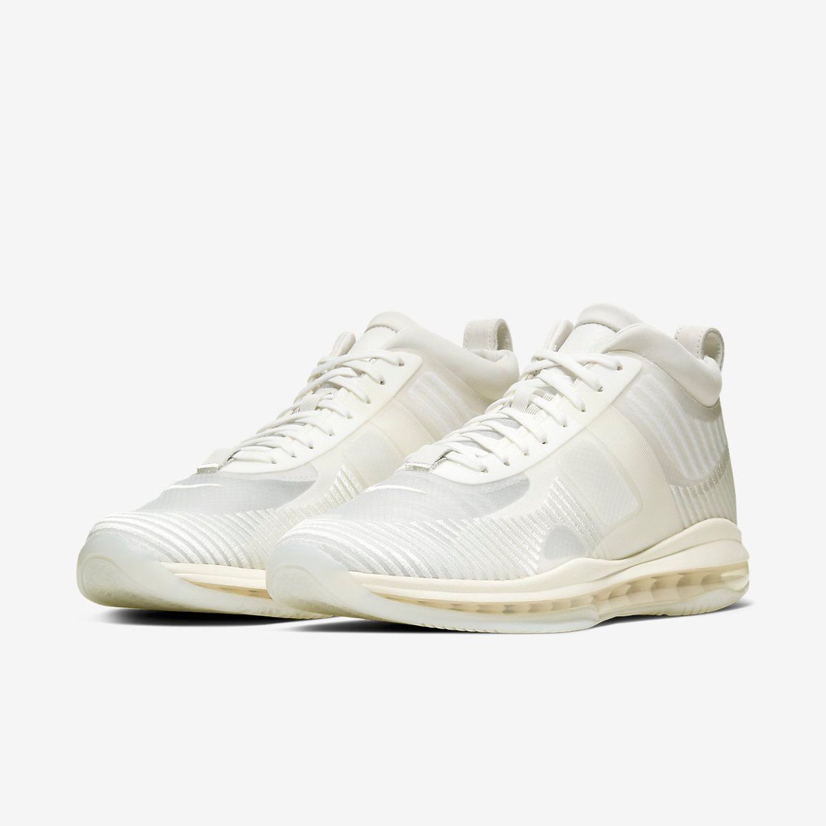 KicksFinder's tweet photo. Ad: STEAL! John Elliott x LeBron Icon QS are only $91.98 each + Free shipping (Retail: $250) at Nikestore!
Sign into Nike+ account and use code SIGNIN in cart.

>> https://t.co/arL3e9WPnb https://t.co/usrJ2Xndht