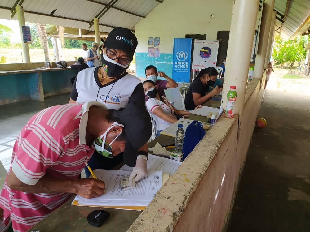 conarevenezueIa's tweet photo. En el Mpio Páez del Edo #Cojedes, se realizó mesa de Trabajo con funcionarios de Registro Civil, #CPNNA, #CDNNA, Lideres Comunales y @acnurvenezuela con el objetivo de Coordinar Jornada de Registro Civil a Niñ@s y Adolescentes que aun no han sido registrado por sus representantes https://t.co/rU8poIp6kn