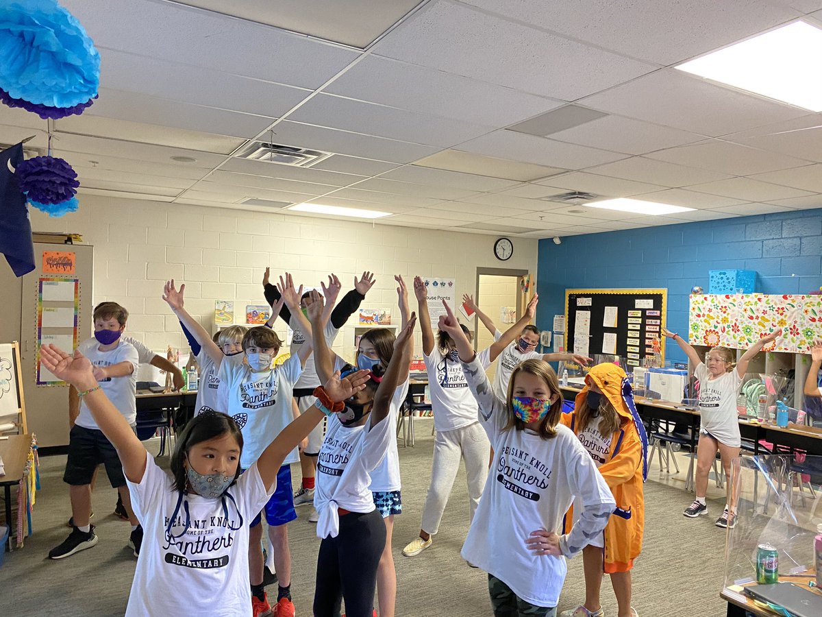 MrsCashPKES's tweet photo. Look at those moves! #panthersengaged https://t.co/ZTiRr3yxnP