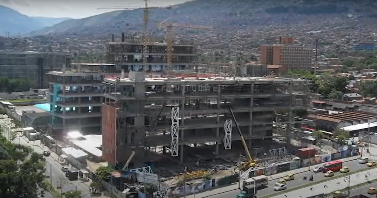 Ruta_N's tweet photo. ¡Así ha cambiado la cara de nuestro Complejo Ruta N, de nuestra casa! 
Hoy hace 11 años se firmó el acta para nuestra constitución como Corporación. 

        Cómo empezamos        //            Cómo vamos https://t.co/NtsGbNtC80