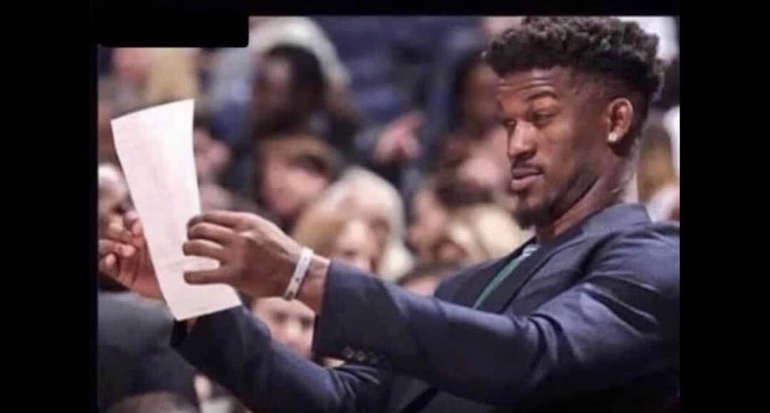 jrgolivero's tweet photo. Cuando en el examen ya van 4 veces que escoges como respuesta la B y la quinta vez, aún sigue siendo la B. https://t.co/68TVf6Q2QM