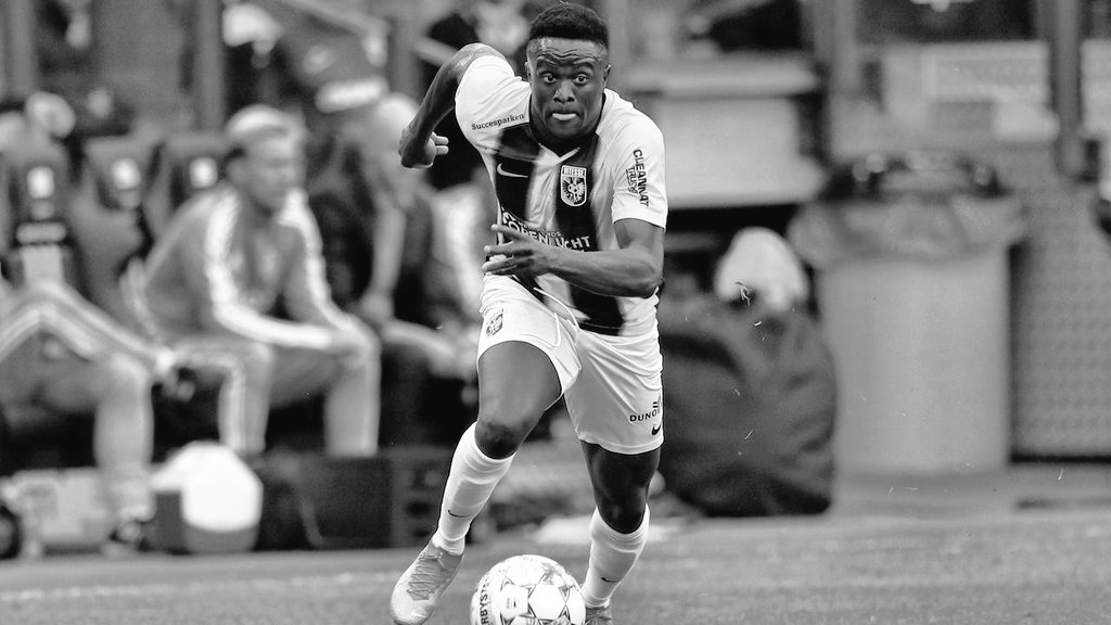Jeroen297's tweet photo. Big man. Bro. Hilary. Onze captain.
We denken aan je. Come back stronger! 🦁
#OneCollective #OneWave https://t.co/vNvt66z6b4