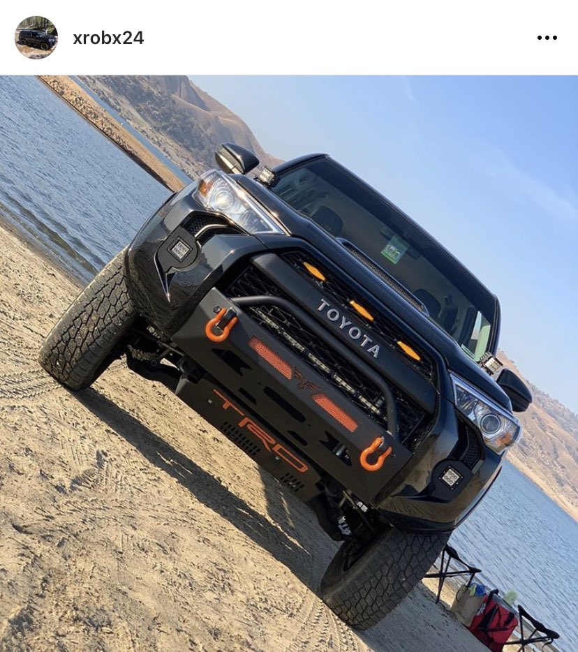 _Sopheee9's tweet photo. So I traded my bro his 4Runner for my Jeep yesterday.. Everyone kept asking who’s Yota that was in the parking lot😬😄 I totally told a few people it was mine... 🤣🤷🏻‍♀️😍 #4runnertrdpro #559yotas #toyotaoffroad #bloodlineyotas #Jeep #jeeplife #caliraisedoffroad #offroadfamily https://t.co/ez0cmoGMUC