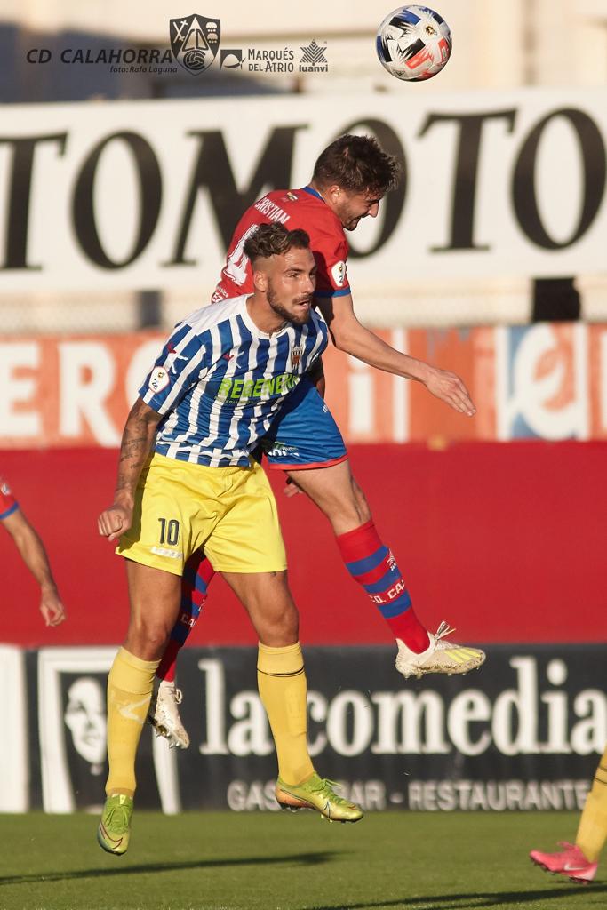 cdcalahorra's tweet photo. 💭💭 @titian8cris : Salta, salta conmigo, digo ¡S A L T A!  🙃

#FamiliaRojilla https://t.co/SVEdDiSSQF
