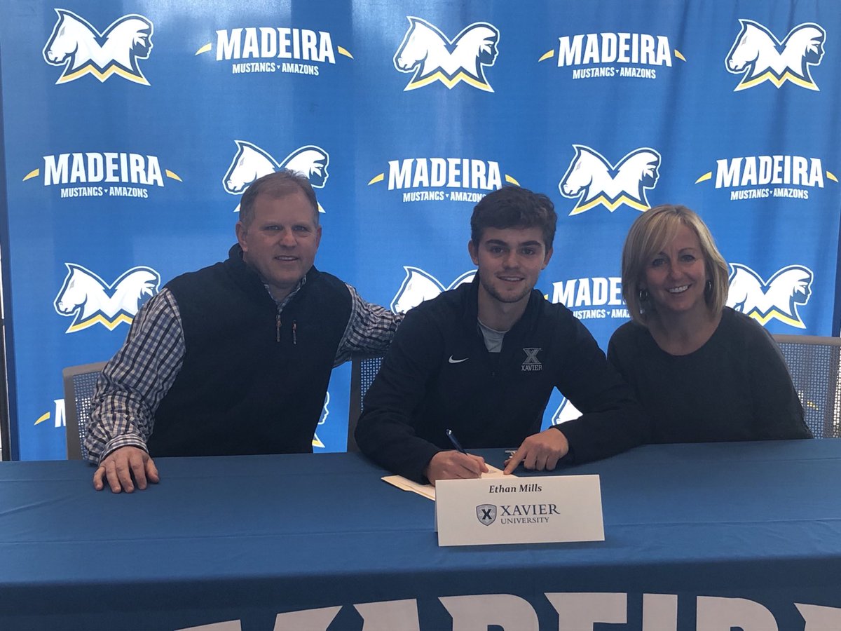 madeiraath's tweet photo. Ethan Mills signs his letter of intent to play soccer at Xavier ⁦@XavierMSOC⁩ ⁦@mlaughman⁩ https://t.co/ksobeewuML