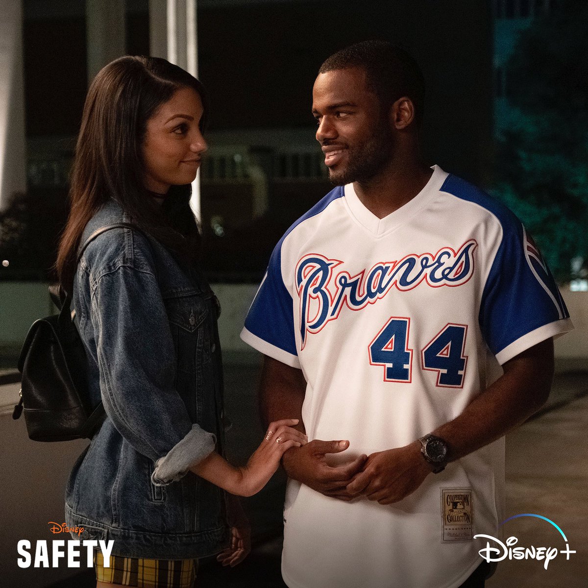 DisneyPlus's tweet photo. Disney's Safety is an all-new Original Movie inspired by the true story of former Clemson University safety Ray McElrathbey, streaming Dec. 11 on #DisneyPlus. #SafetyMovie🏈 https://t.co/q7oEaS6yT7
